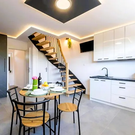 3 Bedroom Amazing In Wodnica *